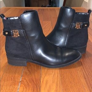 Tommy Hilfiger booties